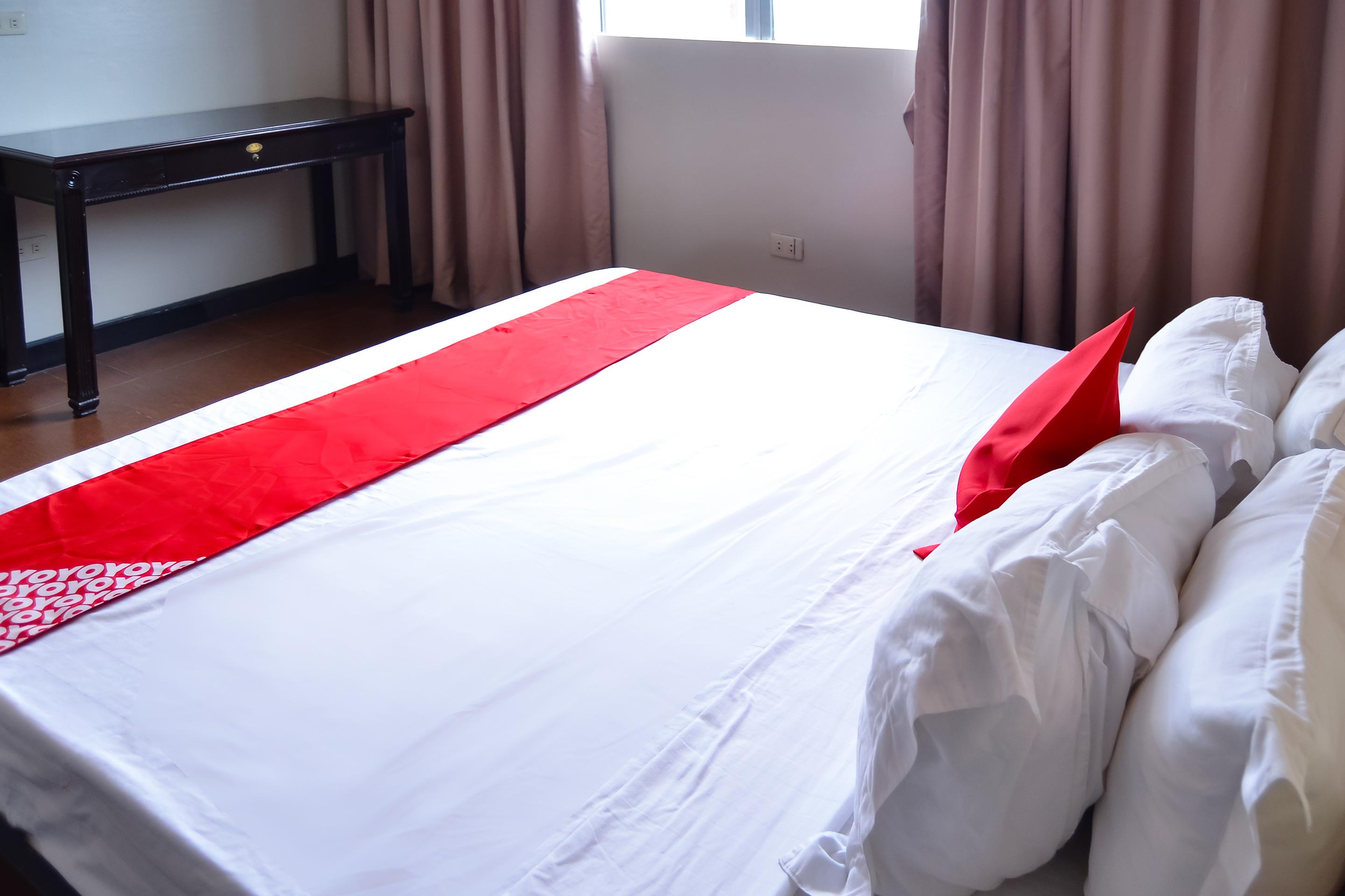 Hotel Super Oyo 791 Bell Mansion à Quezon City Extérieur photo