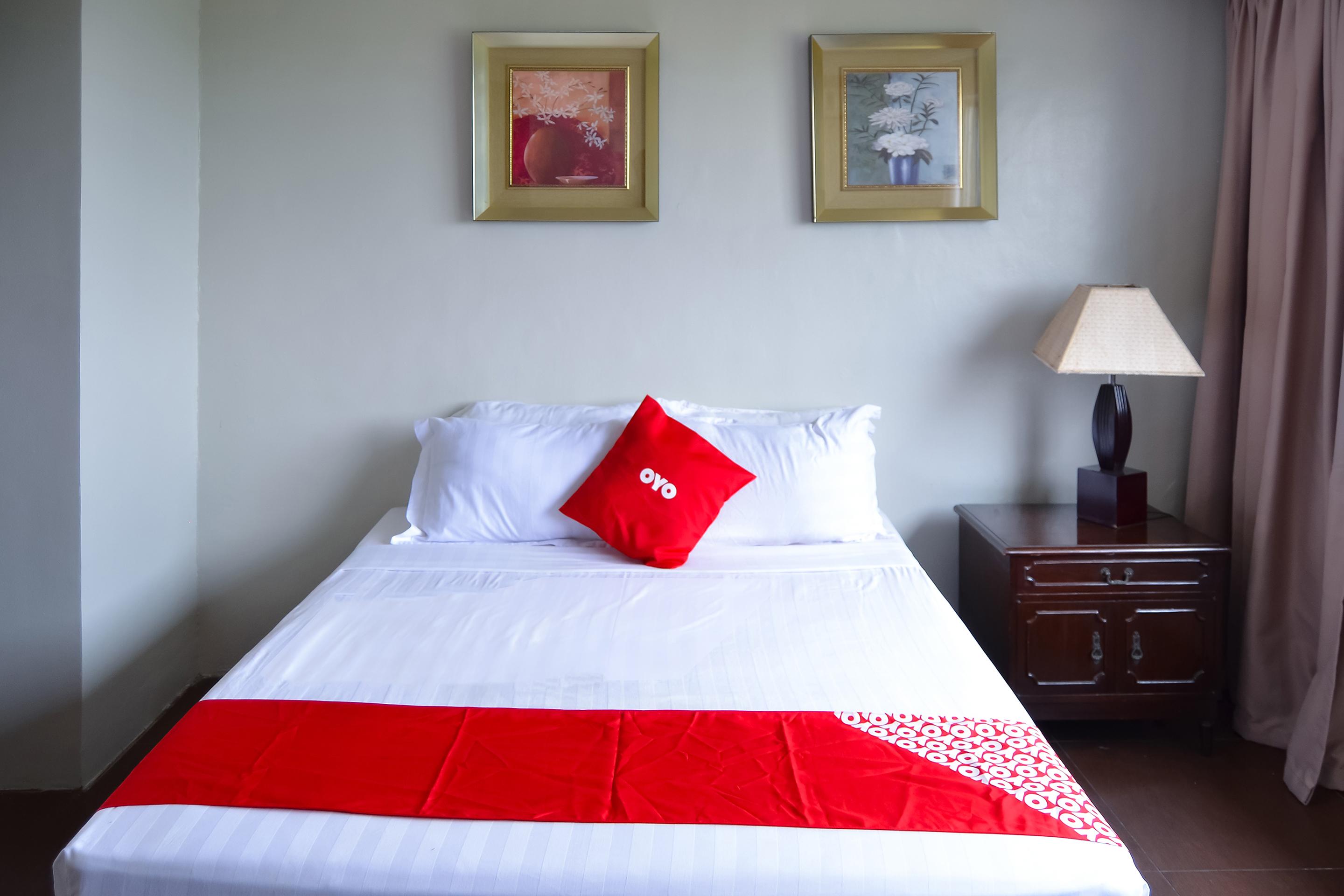 Hotel Super Oyo 791 Bell Mansion à Quezon City Extérieur photo