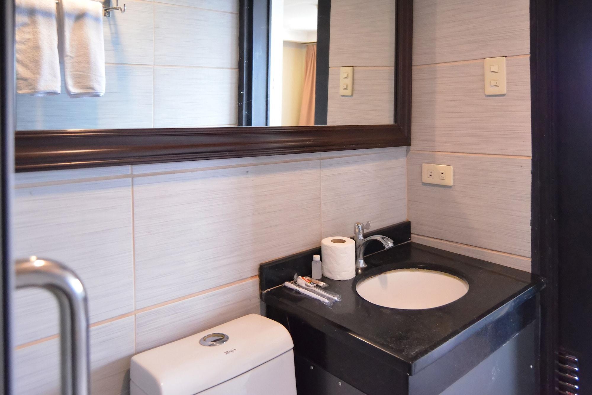 Hotel Super Oyo 791 Bell Mansion à Quezon City Extérieur photo