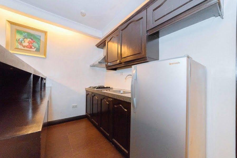 Hotel Super Oyo 791 Bell Mansion à Quezon City Extérieur photo
